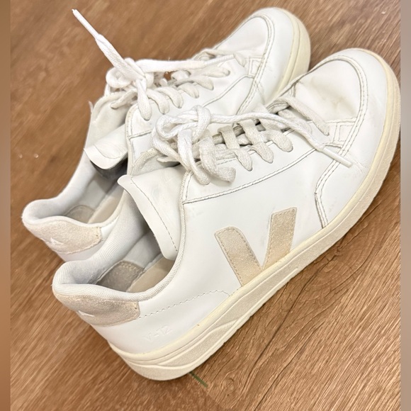 Veja Shoes - Veja - Womens Sneakers Shoes Size 6